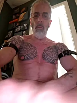 XXX666HEIL online show from May 16, 3:22 pm