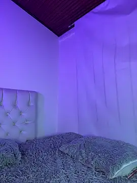 Snapshot of Ammy_Glow chatting on March 18, 6:27 am Ammy Glow online show from March 18, 6:27 am