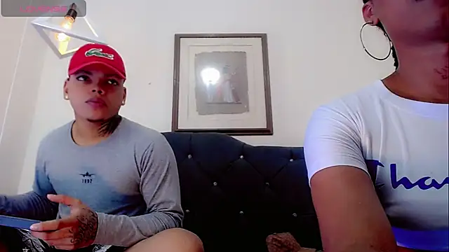 Snapshot of Royal_xx- chatting on March 4, 8:26 pm Royal xx- online show from March 4, 8:26 pm