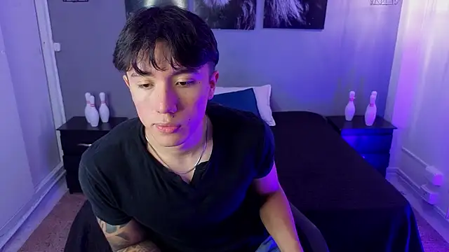 Snapshot of Thiago_Kent chatting on March 18, 11:35 am Thiago Kent online show from March 18, 11:35 am