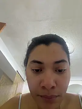 Snapshot of Sweetroseof chatting on March 20, 4:23 pm Sweetroseof online show from March 20, 4:23 pm