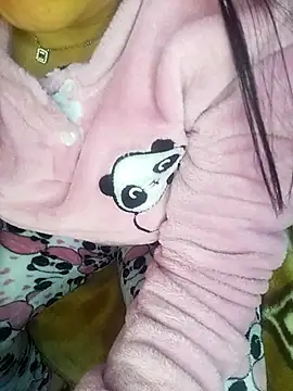 Snapshot of Sakora-34 chatting on March 8, 2:04 am Sakora-34 online show from March 8, 2:04 am