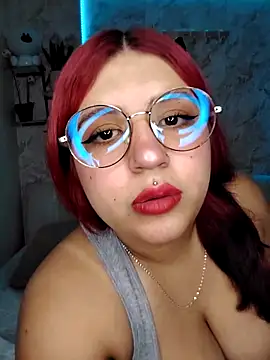 Snapshot of AmberCutel chatting on March 31, 4:02 am AmberCutel online show from March 31, 4:02 am