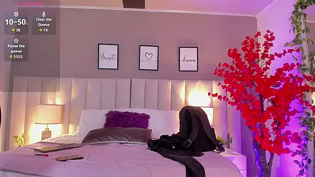 Snapshot of Kiara_Kismet_ chatting on March 11, 9:21 pm Kiara Kismet online show from March 11, 9:21 pm