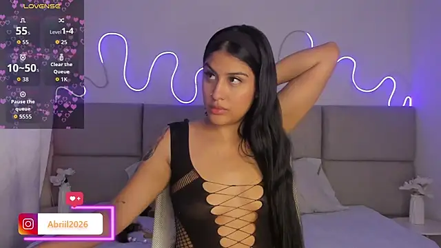 Abrilll2 online show from March 28, 12:05 pm