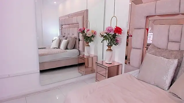 Snapshot of isis_vega chatting on March 12, 5:08 pm isis vega online show from March 12, 5:08 pm