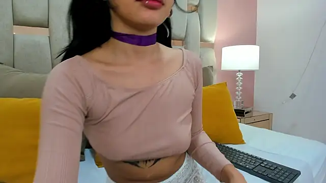 Snapshot of melina_voss chatting on March 16, 10:58 pm melina voss online show from March 16, 10:58 pm