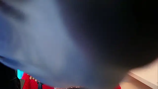 Snapshot of Ariatna_Andy chatting on March 10, 6:51 am Ariatna Andy online show from March 10, 6:51 am