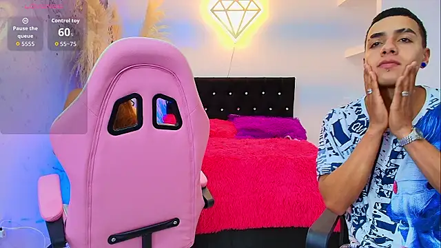 Snapshot of Ariatna_Andy chatting on March 25, 10:16 pm Ariatna Andy online show from March 25, 10:16 pm