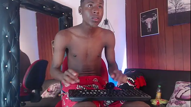 Snapshot of chriss_ath chatting on March 7, 11:51 am chriss ath online show from March 7, 11:51 am