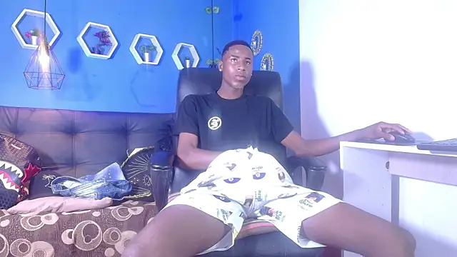 Snapshot of chriss_ath chatting on March 17, 11:57 am chriss ath online show from March 17, 11:57 am