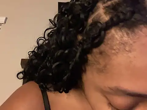 kitticharms online show from August 7, 8:38 am