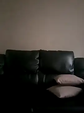 Snapshot of lucy_estrr chatting on March 19, 12:09 pm lucy estrr online show from March 19, 12:09 pm