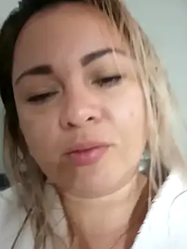 Snapshot of lucy_estrr chatting on March 23, 11:47 am lucy estrr online show from March 23, 11:47 am