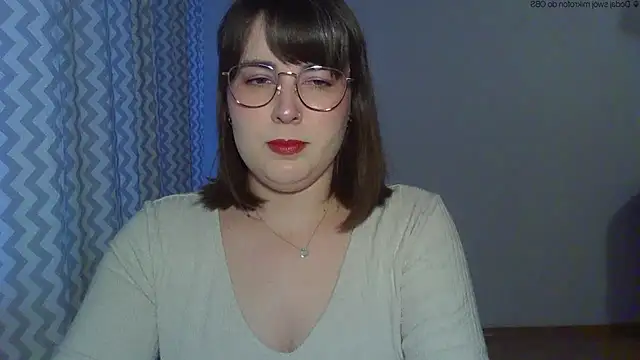 ClaraHard online show from April 29, 5:30 pm