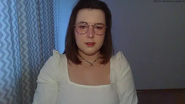 ClaraHard online show from May 10, 5:07 pm