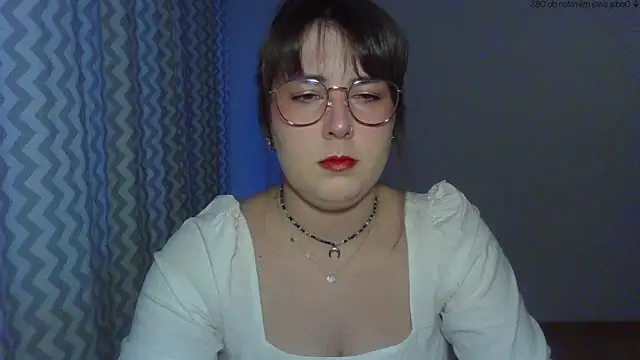ClaraHard online show from May 13, 6:05 pm