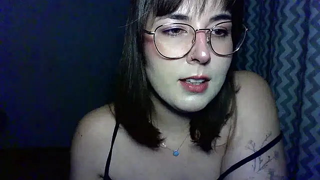 ClaraHard online show from July 9, 9:08 pm
