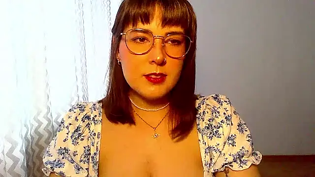 ClaraHard online show from July 22, 9:12 am