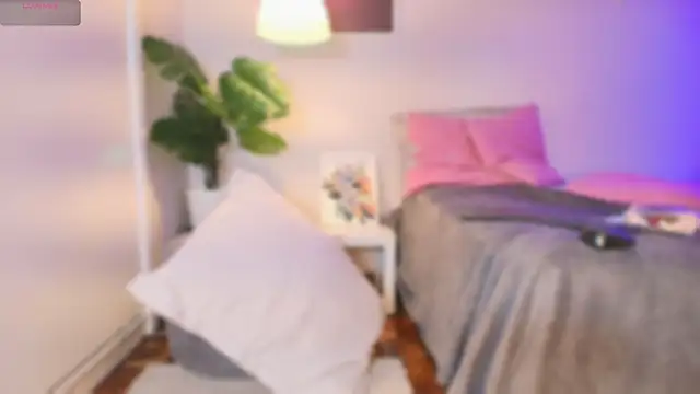 Snapshot of Jade-Naughty chatting on March 26, 8:03 pm Jade-Naughty online show from March 26, 8:03 pm