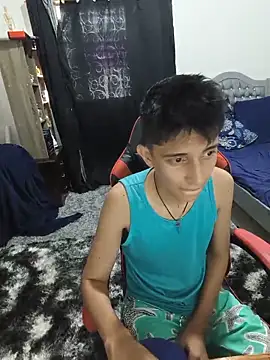 gomitaboy1 online show from May 26, 4:03 pm