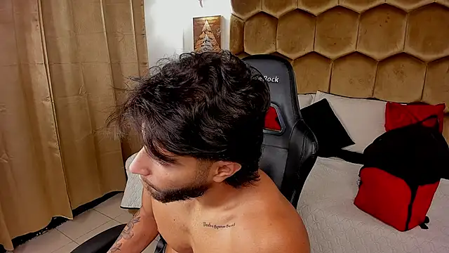 Snapshot of Emmet_CollinsJS chatting on March 19, 4:27 am Emmet CollinsJS online show from March 19, 4:27 am