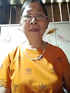 Snapshot of Sky-rain98 chatting on March 28, 8:36 am Sky-rain98 online show from March 28, 8:36 am