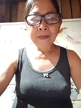 Snapshot of Sky-rain98 chatting on April 11, 1:26 pm Sky-rain98 online show from April 11, 1:26 pm