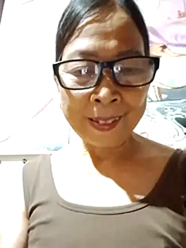 Snapshot of Sky-rain98 chatting on April 12, 4:12 pm Sky-rain98 online show from April 12, 4:12 pm