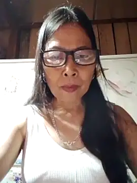 Snapshot of Sky-rain98 chatting on April 18, 12:53 pm Sky-rain98 online show from April 18, 12:53 pm