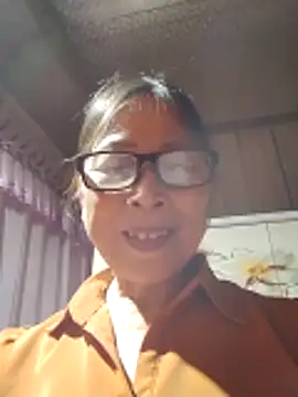 Snapshot of Sky-rain98 chatting on May 3, 2:45 pm Sky-rain98 online show from May 3, 2:45 pm