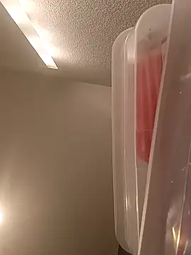 Snapshot of luckilyfound3 chatting on March 5, 6:04 pm luckilyfound3 online show from March 5, 6:04 pm