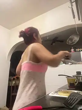 Snapshot of PaulaVegaa chatting on March 27, 10:26 am PaulaVegaa online show from March 27, 10:26 am