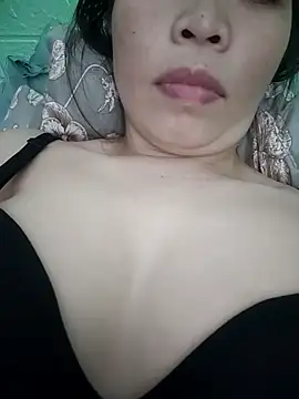 Snapshot of lucie_mehott19 chatting on March 21, 2:09 pm lucie mehott19 online show from March 21, 2:09 pm