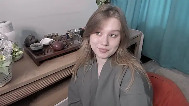 JennyHardy online show from June 28, 2:01 pm