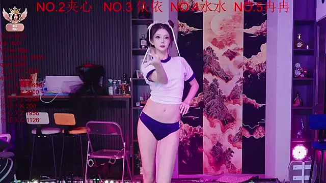 98K 001 online show from March 21, 11:37 am