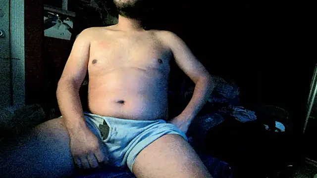 Snapshot of curly_rico chatting on March 17, 10:29 am curly rico online show from March 17, 10:29 am