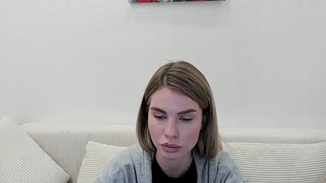 Snapshot of MollyCem chatting on March 20, 5:40 pm MollyCem online show from March 20, 5:40 pm