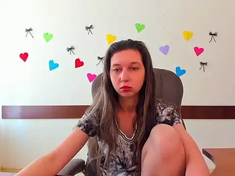 Snapshot of Ellina_Star chatting on April 8, 8:14 am Ellina Star online show from April 8, 8:14 am