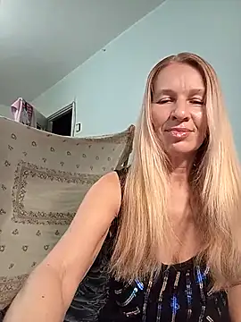 Snapshot of ViktoriaSexi1 chatting on March 12, 7:20 pm ViktoriaSexi1 online show from March 12, 7:20 pm
