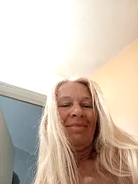 ViktoriaSexi1 online show from June 4, 7:47 am