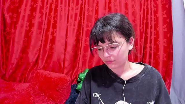 MelissaGirat  online show from March 21, 11:04 am