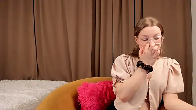 ShawanaCronenberg online show from March 16, 7:40 pm