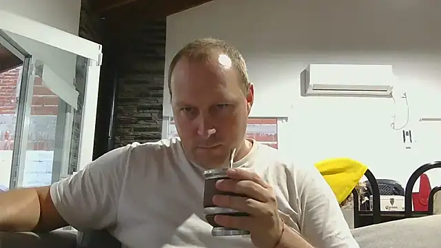 Snapshot of lustonfan chatting on March 28, 9:47 pm lustonfan online show from March 28, 9:47 pm