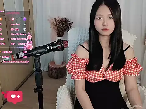 Snapshot of Noelle-2007 chatting on March 13, 5:19 pm Noelle-2007 online show from March 13, 5:19 pm