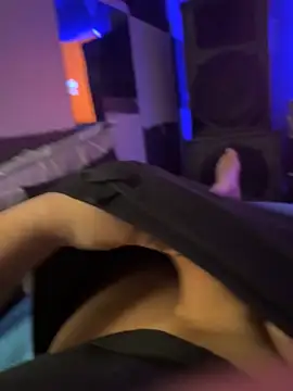 Snapshot of MatthewEmme2121 chatting on March 14, 6:13 pm MatthewEmme2121 online show from March 14, 6:13 pm