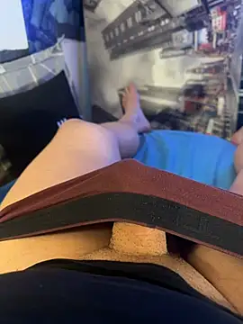 Snapshot of MatthewEmme2121 chatting on March 24, 2:22 pm MatthewEmme2121 online show from March 24, 2:22 pm