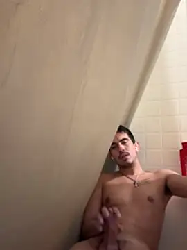 Snapshot of papichulo102099 chatting on March 19, 7:29 pm papichulo102099 online show from March 19, 7:29 pm