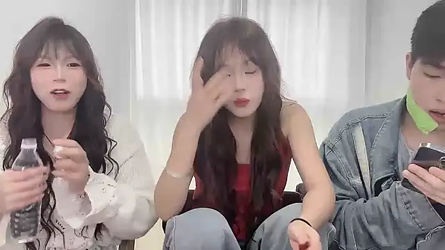 Snapshot of SM_0007 chatting on March 22, 8:29 am SM 0007 online show from March 22, 8:29 am