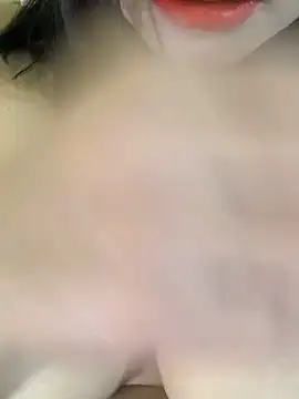 Snapshot of Hynhi_milk chatting on March 6, 7:38 am Hynhi milk online show from March 6, 7:38 am